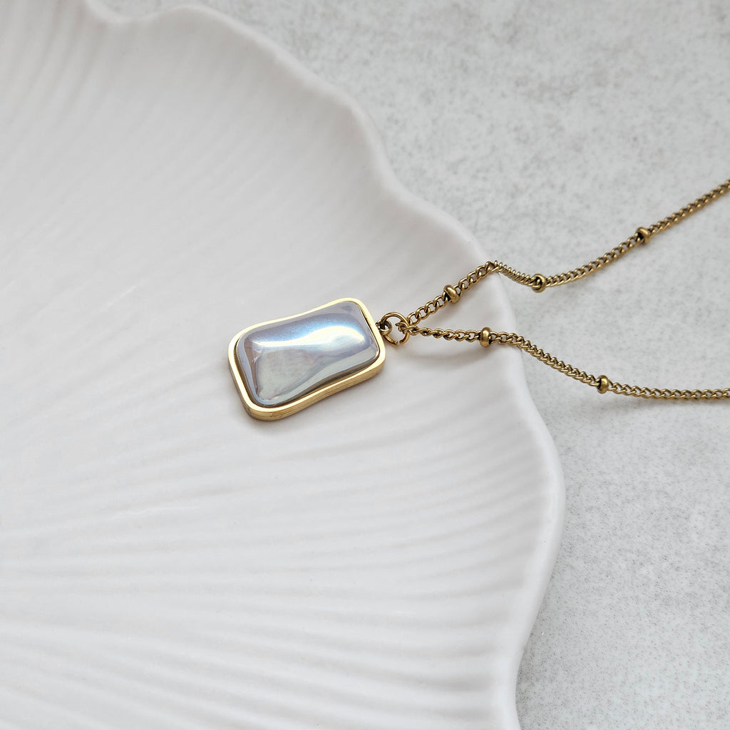 Baroque Pearl Pendant